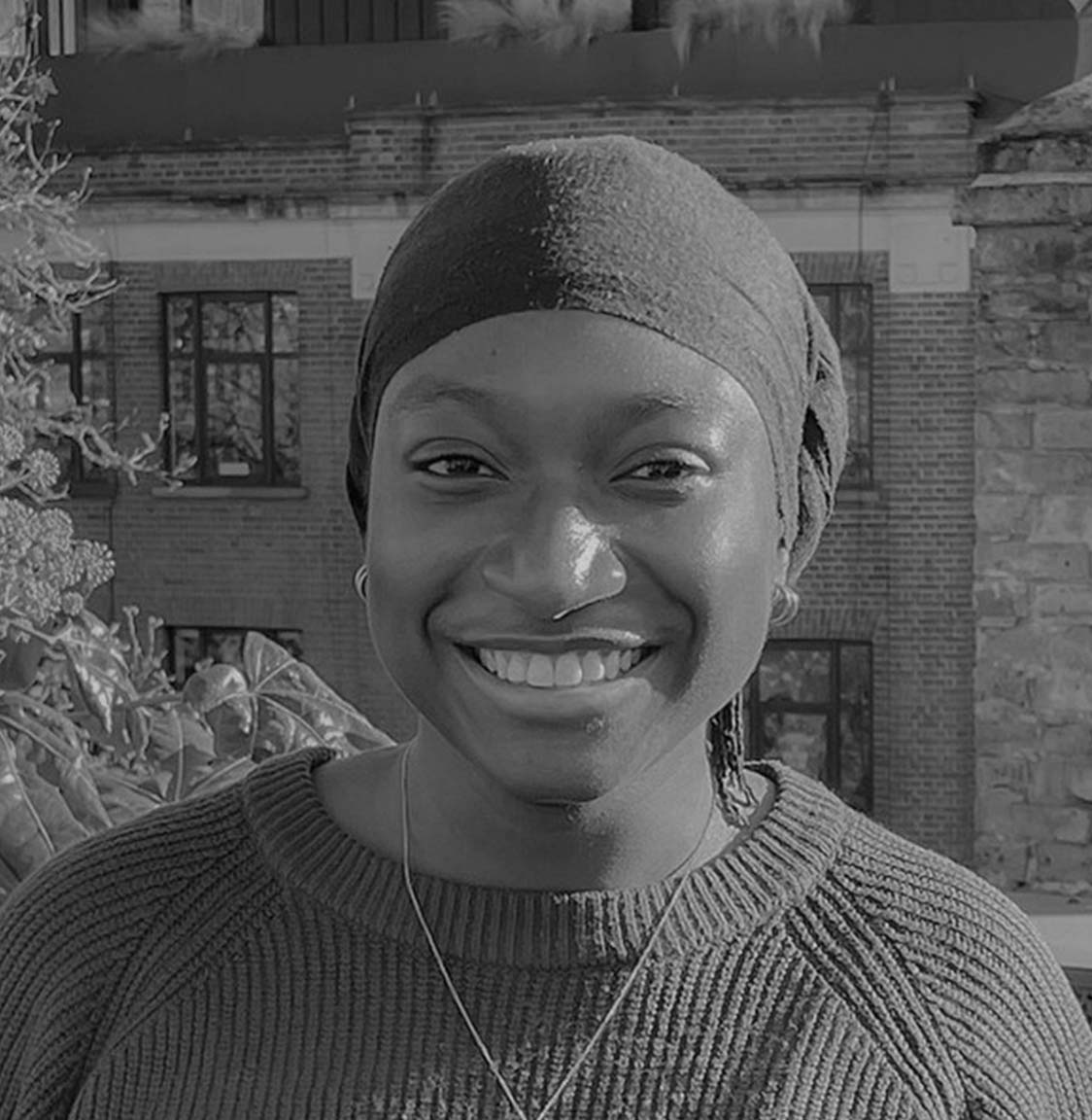 Persis Sarkodie - Handle